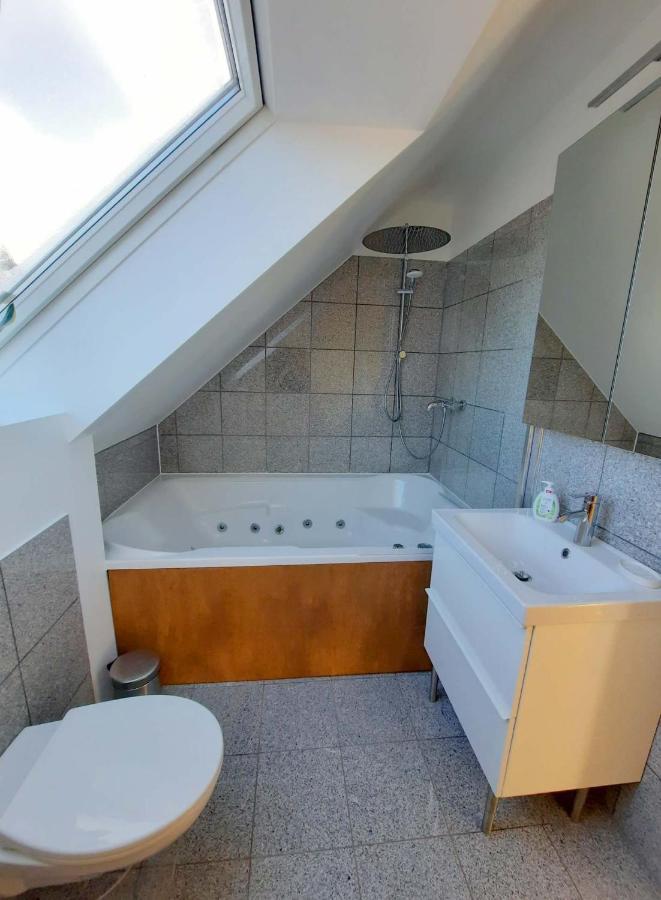 Luxurioeses Loft Mit Schoenem Blick Tremsbuettel Exterior photo